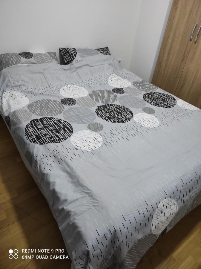 Nala Apartment Near Skopje City Centre ภายนอก รูปภาพ